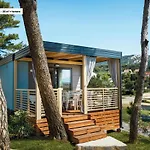 Aldeamento Turístico Victoria Mobilehome In Padova Premium 4*