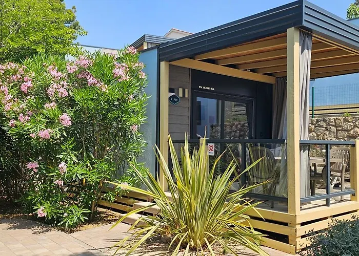 Victoria Mobilehome In Padova Premium 4* Banjol