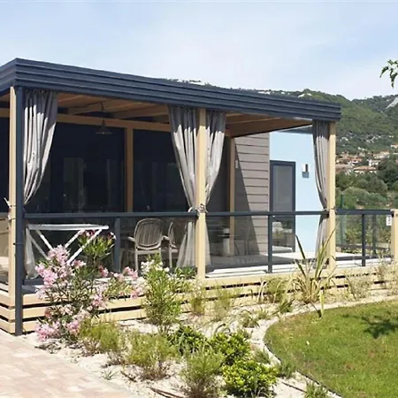 ホリデーパーク Victoria Mobilehome In Padova Premium 4*